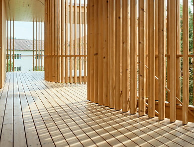 Fassade Terrasse Kindergarten Ittigen 30 web (16)